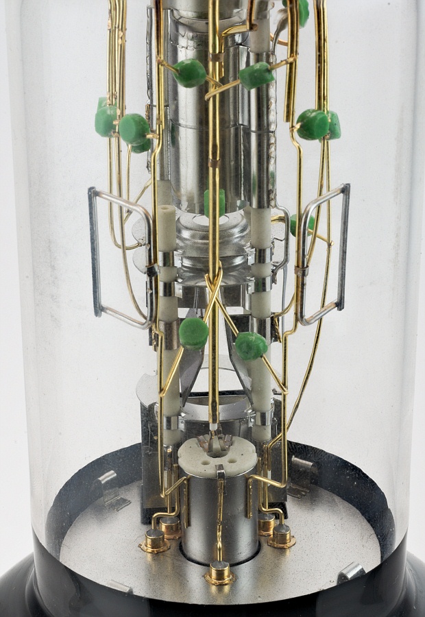 ITT IATRON Type 7423 Mechanical Sample