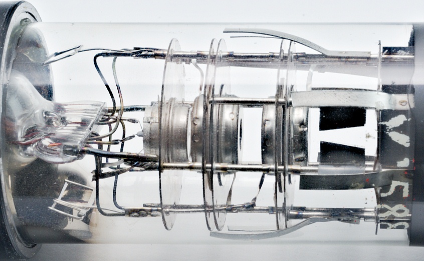 CV1588 Oscilloscope Cathode Ray Tube