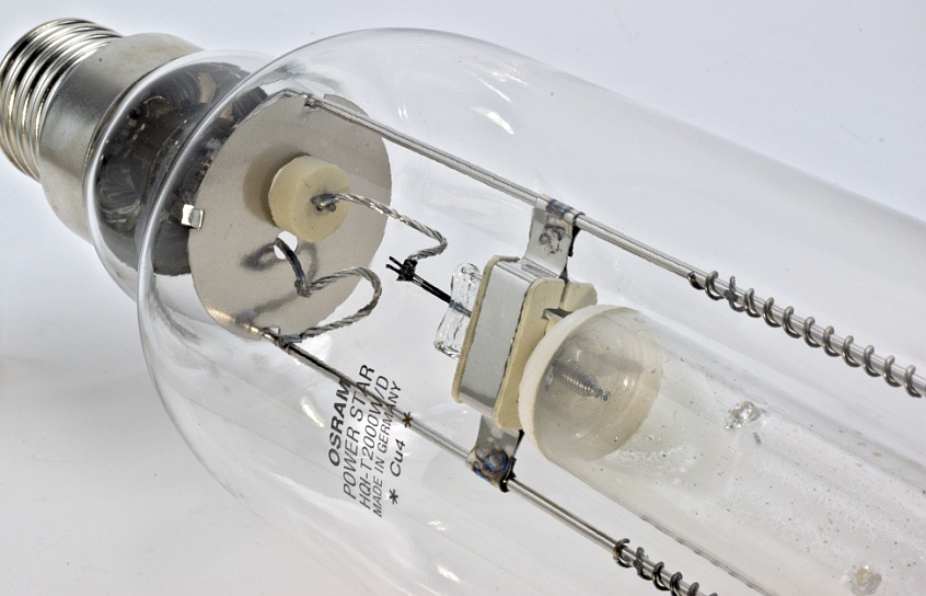 OSRAM POWERSTAR HQI-T 2000W/D Metal Halide Lamp