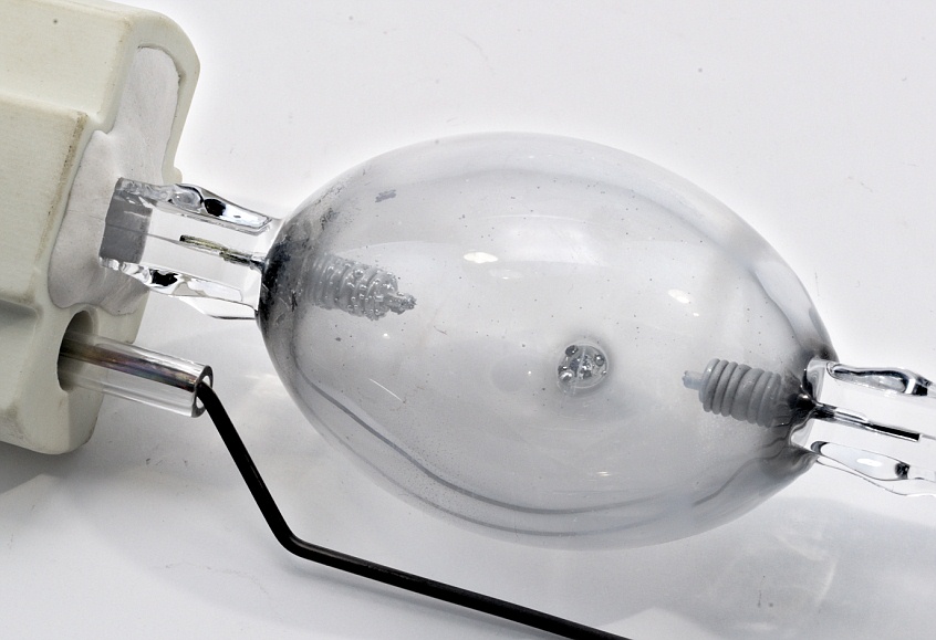 PHILIPS MHN-SE 2000W/956 400V Metal Halide Lamp