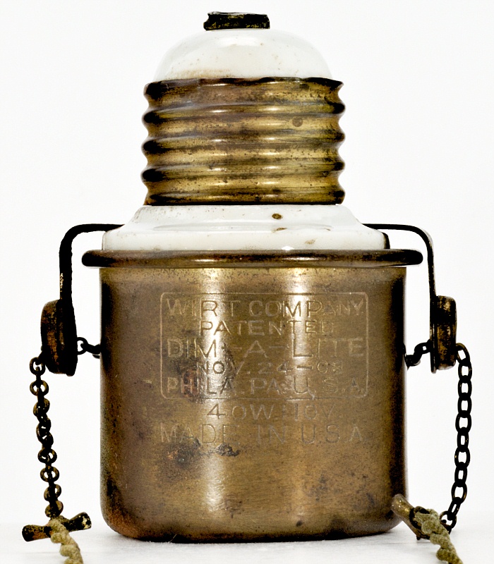 DIM-A-LITE Light Socket Pull Chain Dimmer Adapter