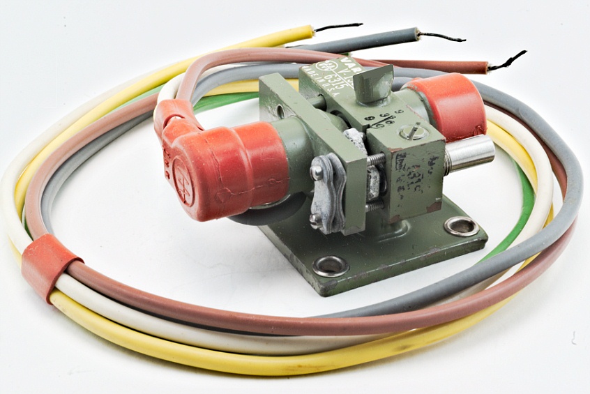 VARIAN V-153/VA-6315 Tunable Reflex Klystron