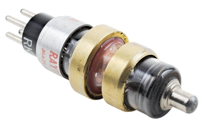 RAYTHEON RK-5836 Reflex Klystron