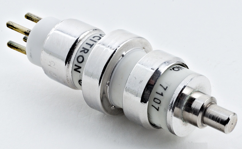 POLARAD ZV1010 Ceramic VELOCITRON Reflex Klystron