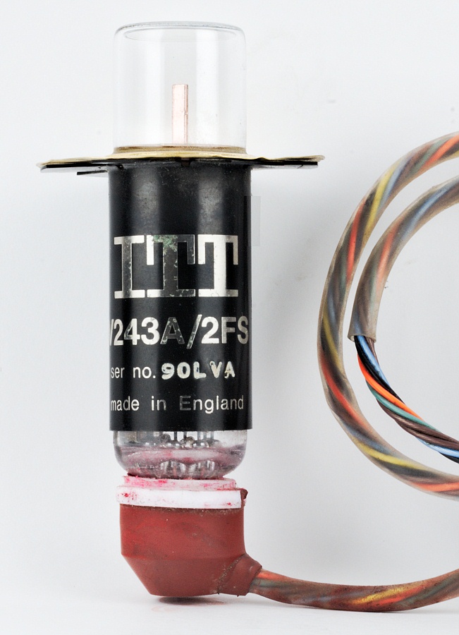 ITT V243A/2FS (CV5463) Velocity Modulated Oscillator (Heil Tube)