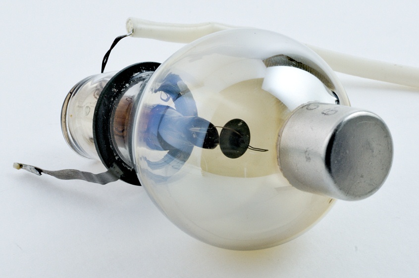 MELZ F-9 Vacuum Photocell