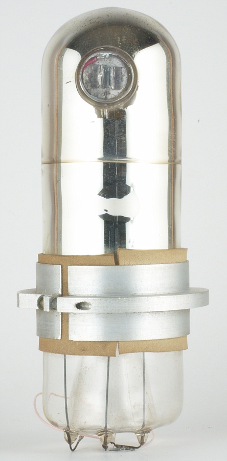 Liquid-nitrogen Cooled Germanium Detector