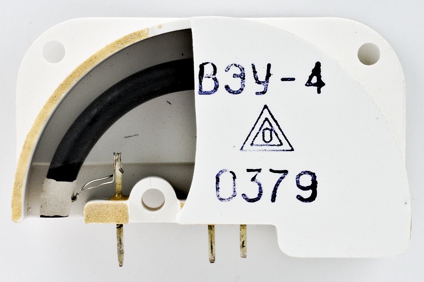 VEU-4 Channel Electron Multiplier (CEM)