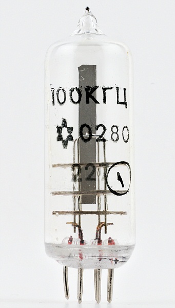 100 kHz Quartz Crystal Oscillator