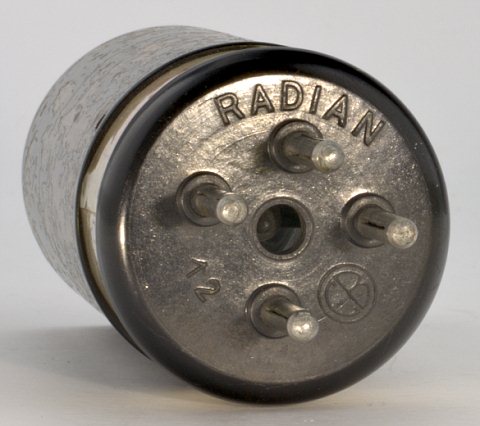 RADIAN Leuchtquarz 3000, 3520 u. 4040 Kc/s