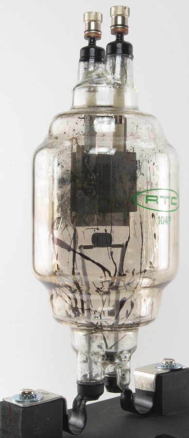 RTC 1049 Double-Anode Rectifier