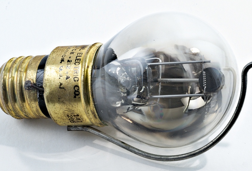 CETRON CE-212-A Charger Bulb 2A 75V