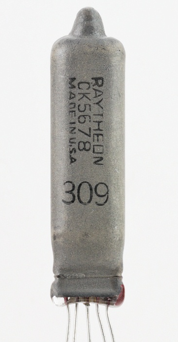 Raytheon CK5678 Subminiature Pentode
