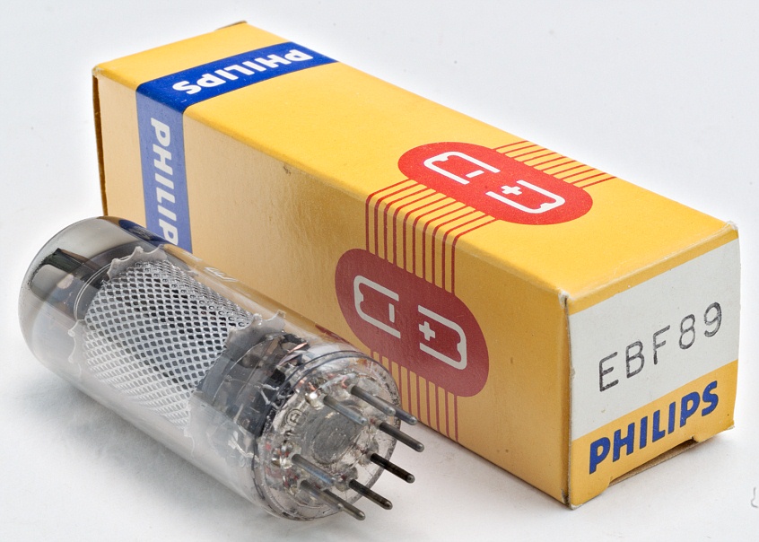 PHILIPS EBF89 Double Diode-Pentode