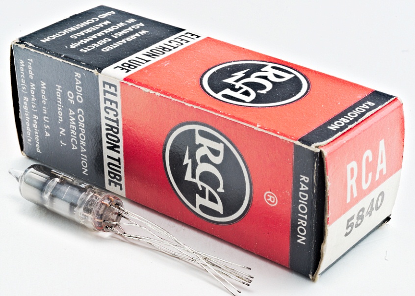 RCA 5840 Subminiature Special Quality Pentode