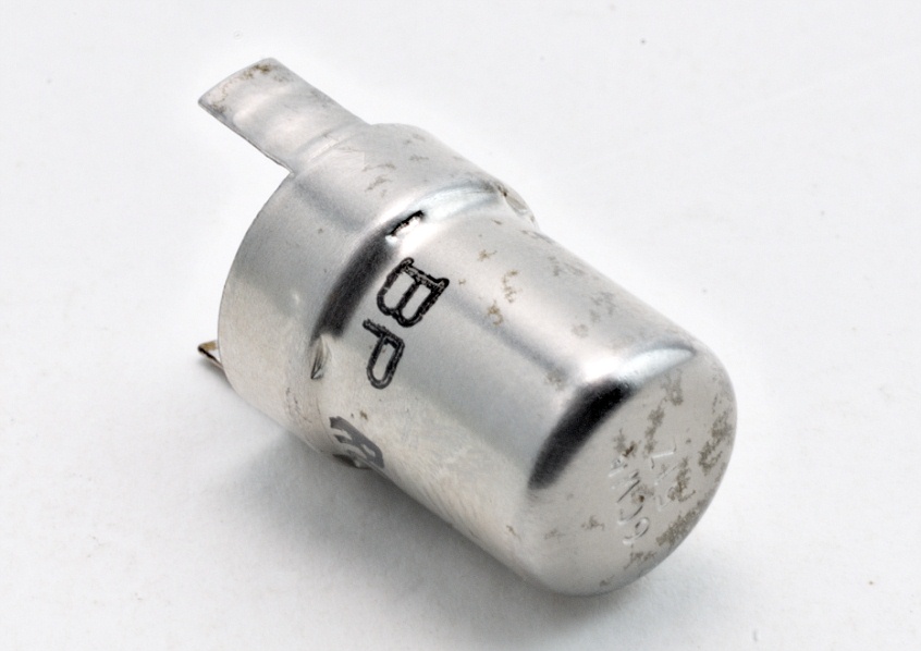 RCA 6CW4 High-Mu Triode, Nuvistor Type