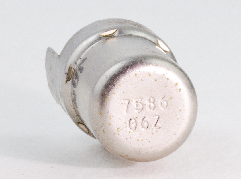 RCA Nuvistor JAN-7586 Medium-Mu Triode