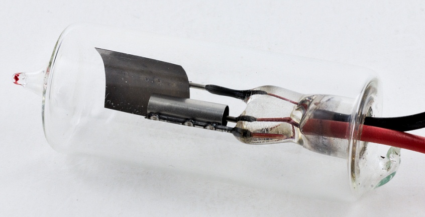Unbekannte Kaltkathodendiode