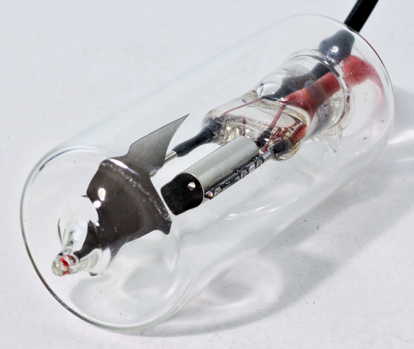 Unbekannte Kaltkathodendiode