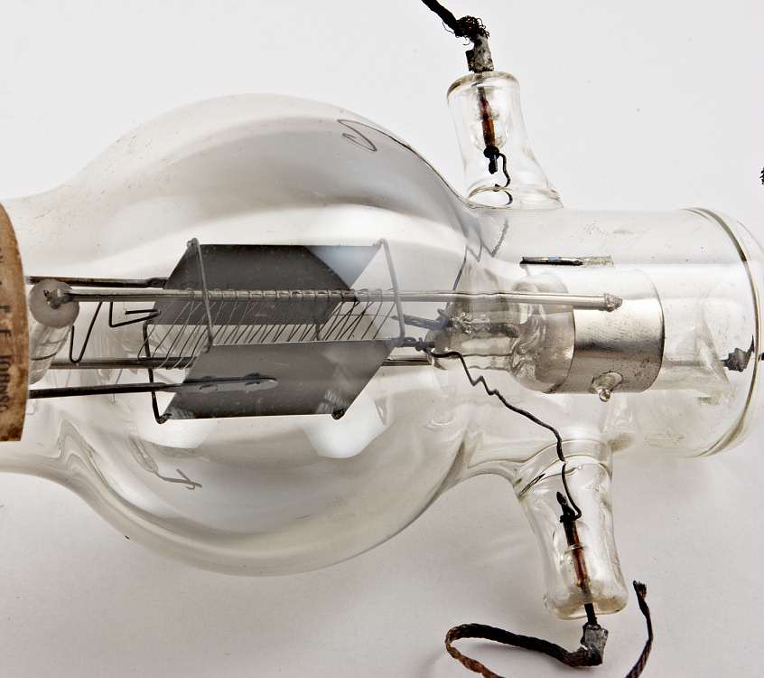 De Forest Type H Short Wave Transmitting Triode