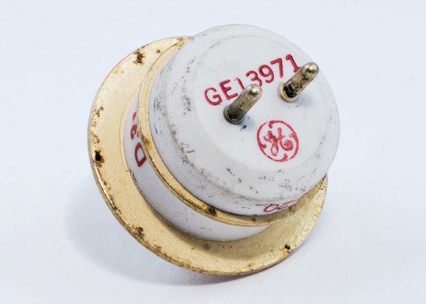General Electric GE13971 Ceramic-metal Planar Triode