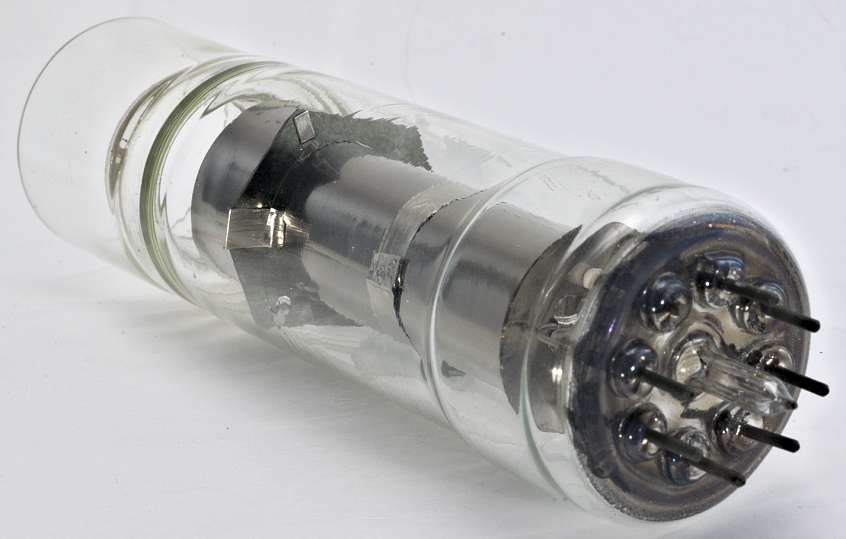 VUV Xenon resonance lamp KsR-2-1