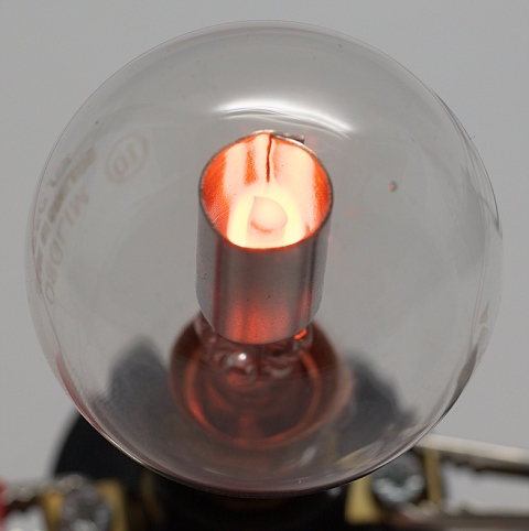 OSRAM - G.E.C. Indicating Neon Lamp for wavemeter 10E/7474