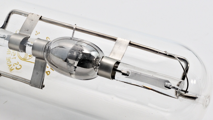 PHILIPS CS 150 W Compact Super-High-Pressure Mercury Lamp