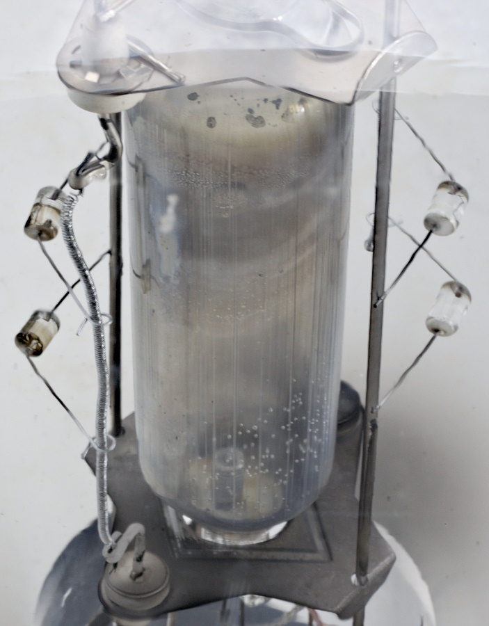 Duro-Test 120V 750W Self-Ballasted Mercury Vapor Lamp