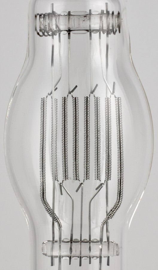 General Electric CP41/FKK 230 V 2000 W Halogen Studio lamp