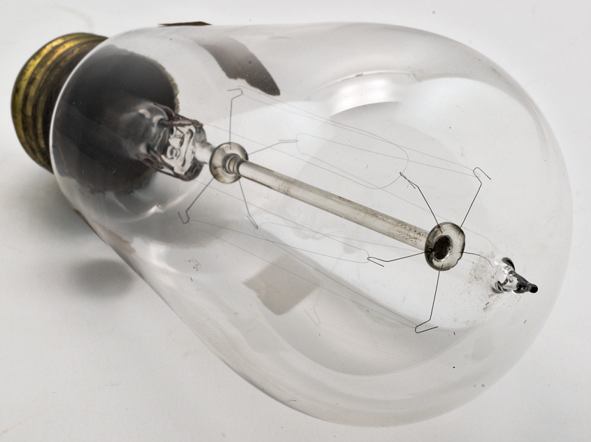 The Fostoria MAZDA 40W 118V Drawn Tungsten Filament Lamp