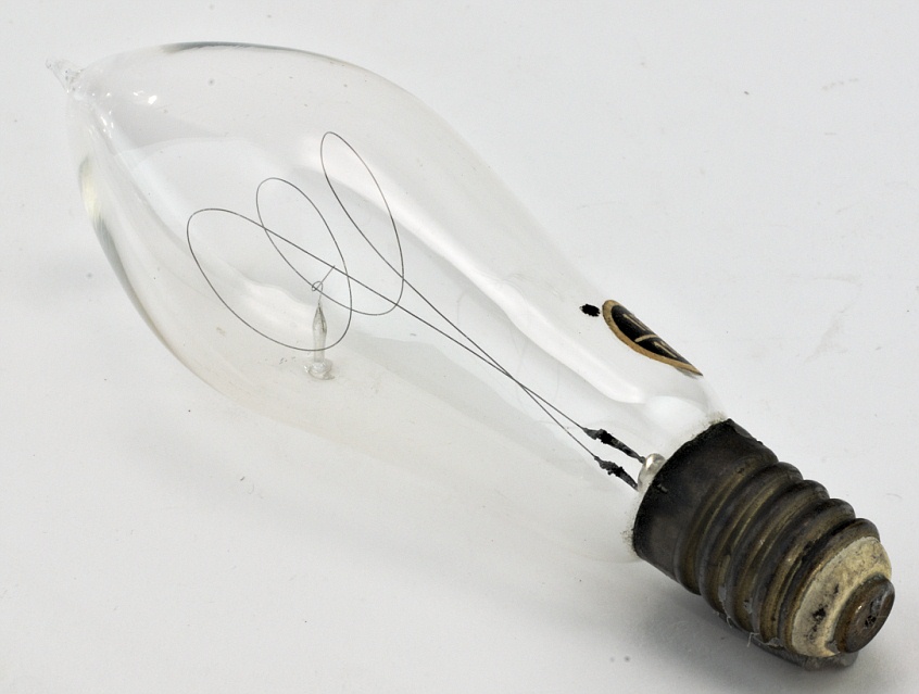Carbon filament incandescent lamp 16/110