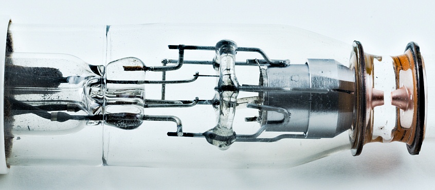 Bell Labs Experimental Linear Beam Klystron
