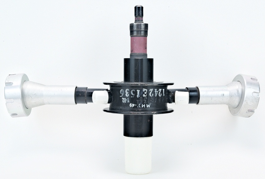 Pulsed-Type Platinotron MIU-49