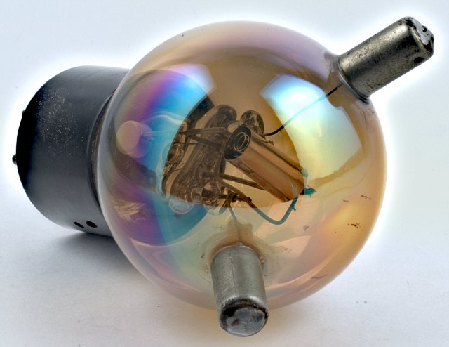 METAL TMC Horned type Triode