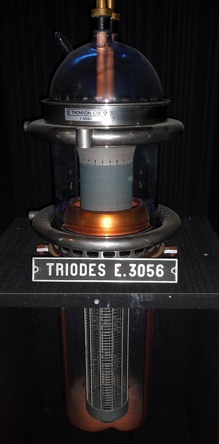 CSF F6040 (E.3056 B) TRIODE