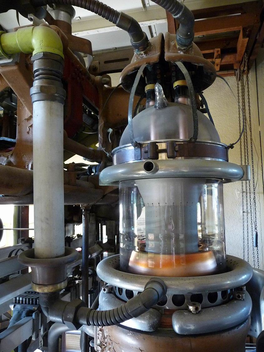 CSF F6040 (E.3056 B) TRIODE