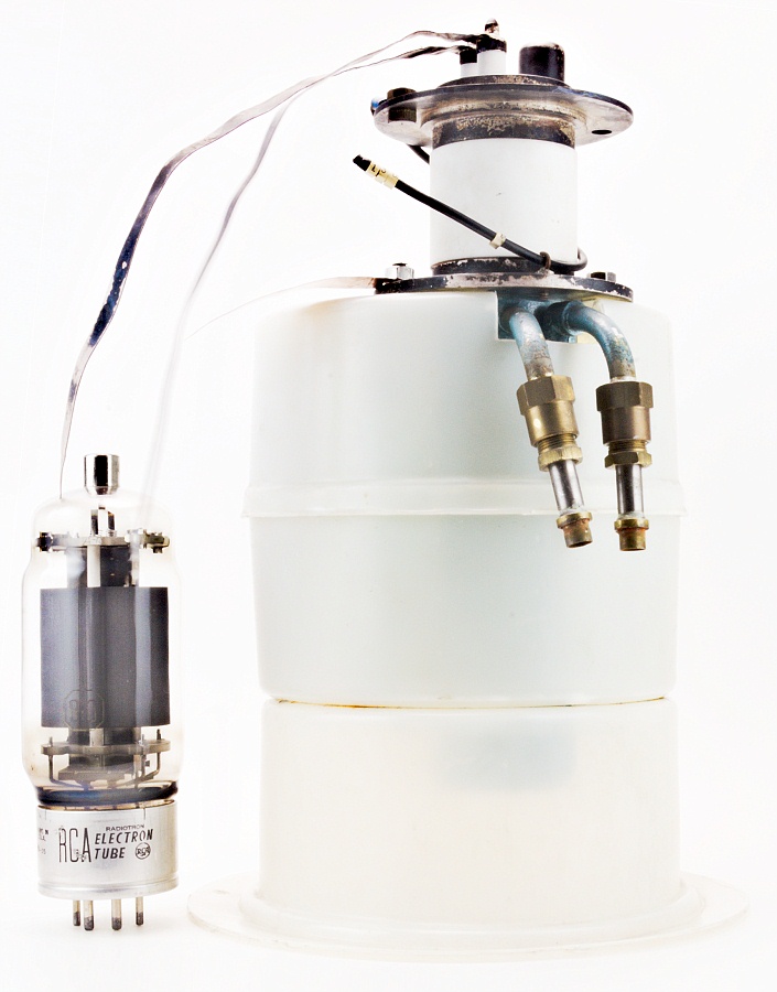 ITT 3RM-189G, Magnetically Beamed Industrial Triode, Water Cooled