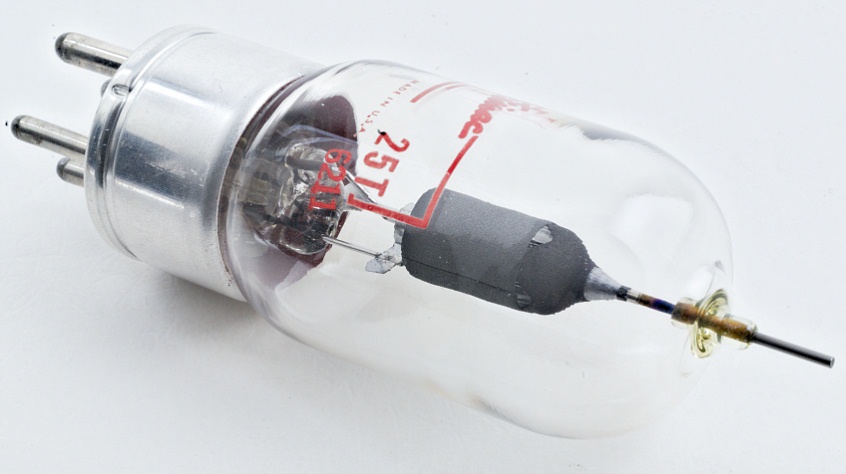 EIMAC 25T Medium-mu Triode