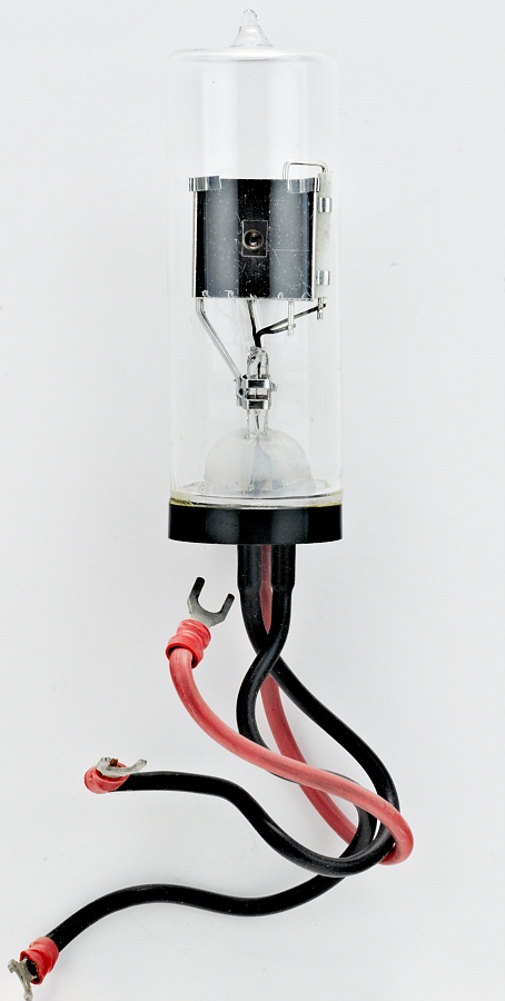 CATHODEON C70-3V-H Deuterium Lamp