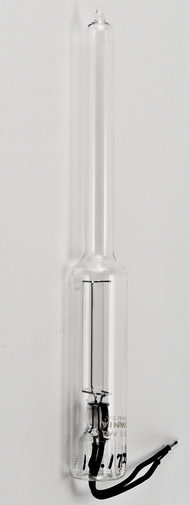 SYLVANIA R1111 Hot filament Pirani Vacuum Gauge